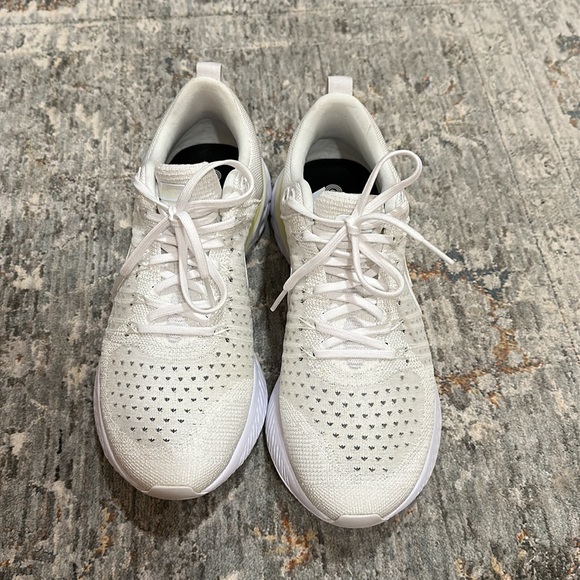 Women’s Nike React Infinity Run 2 - Picture 2 of 6